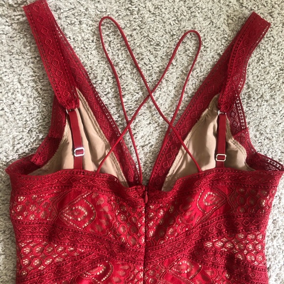 Guess NWOT Long Red Net Dress - Picture 10 of 16